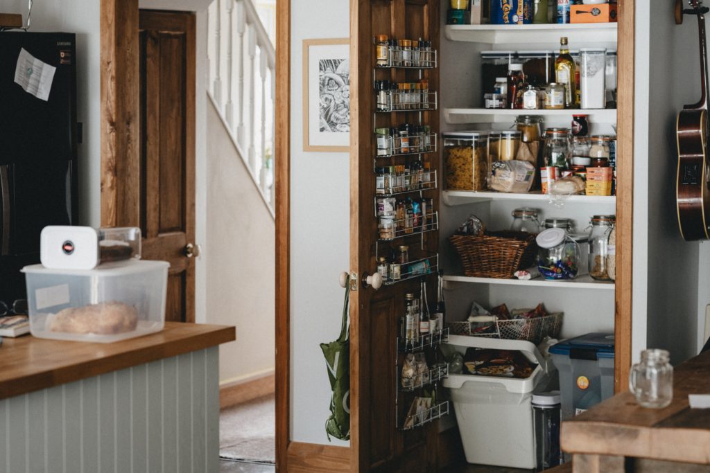 how to pack your pantry when moving 