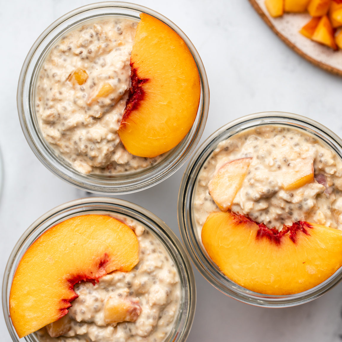 peaches and cream overnight oats 