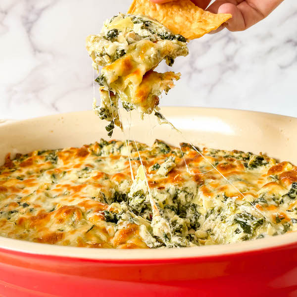 easy holiday recipes - spinach and artichoke dip