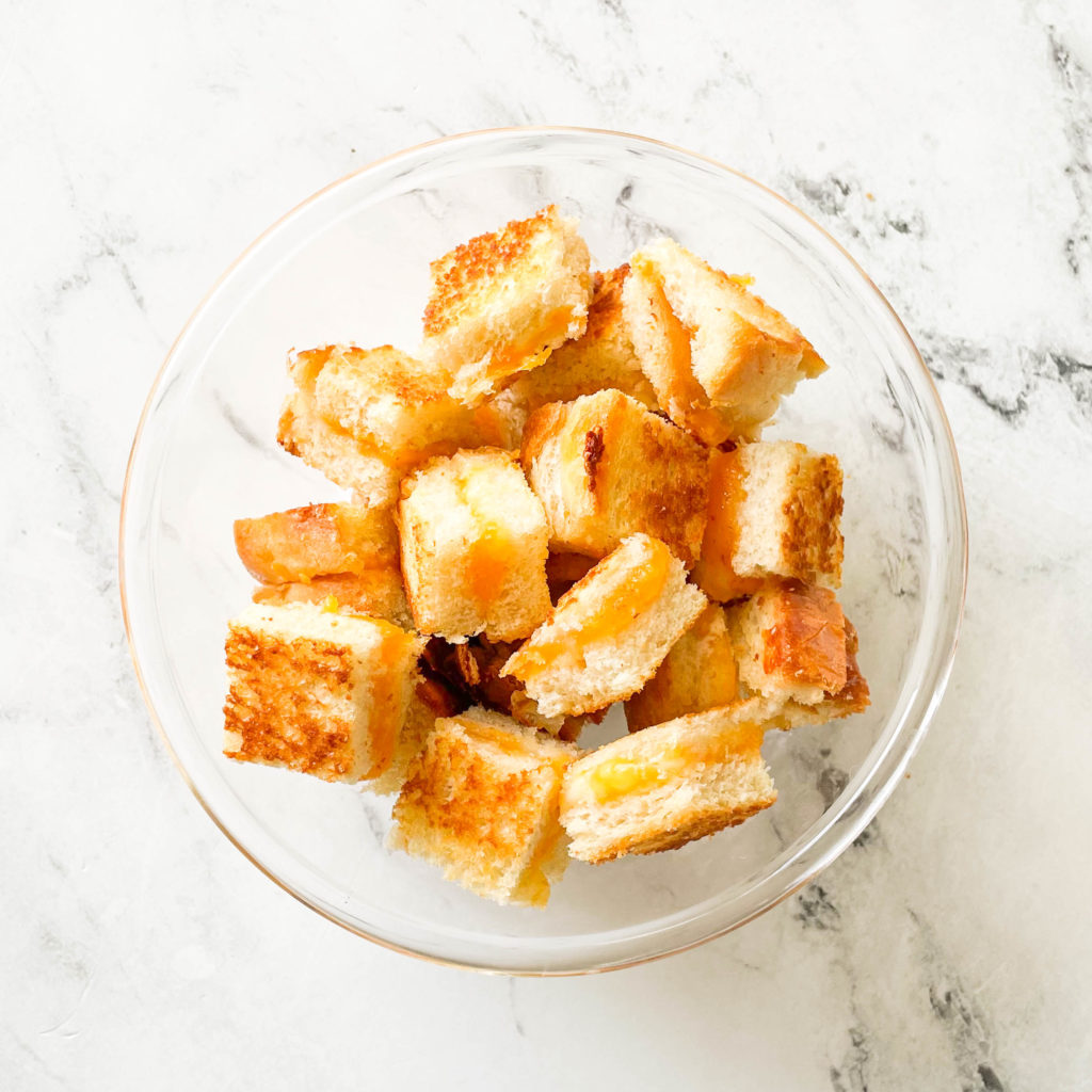 grilled cheese croutons