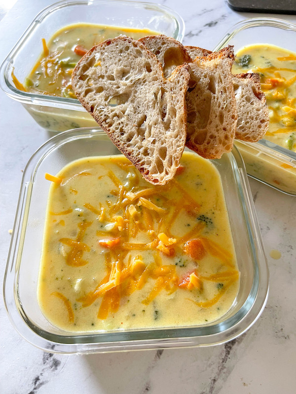 does cheesy broccoli soup freeze well 