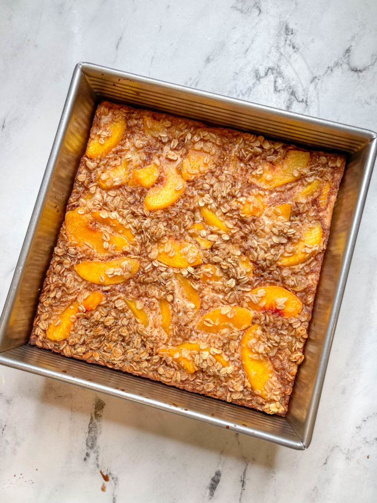 Peaches & Cream Baked Oatmeal Recipe - Workweek Lunch