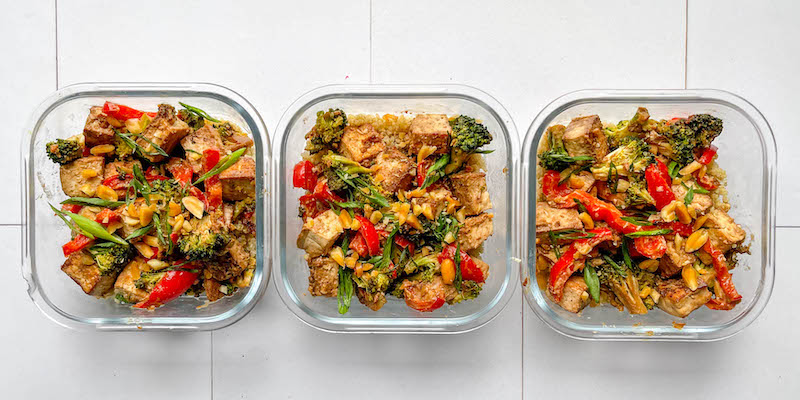 Tofu Stir Fry With Broccoli, Peppers & Quinoa - Workweek Lunch