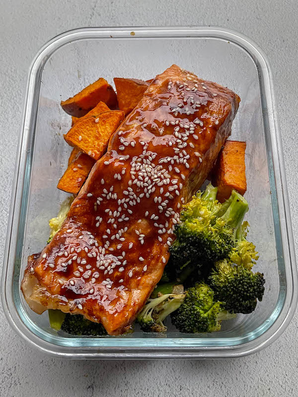 sheet pan salmon meal prep