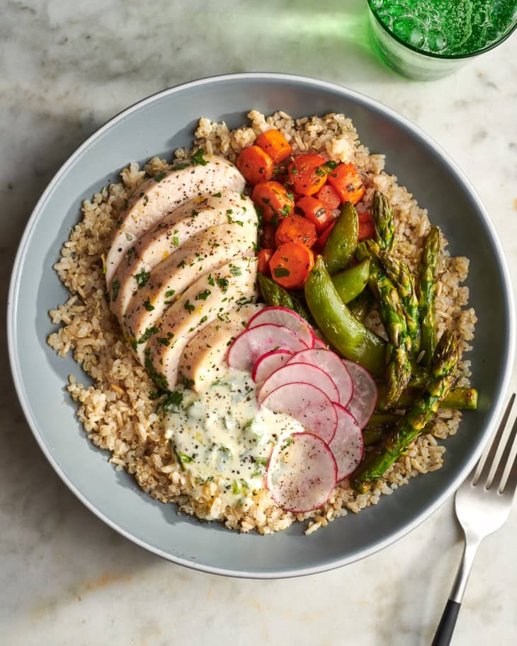 Glow Bowls - Nourishing Grilled Chicken & Quinoa Grain Bowls