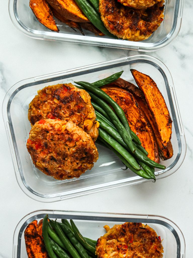 Easy Freezer-Friendly White Bean Veggie Burgers